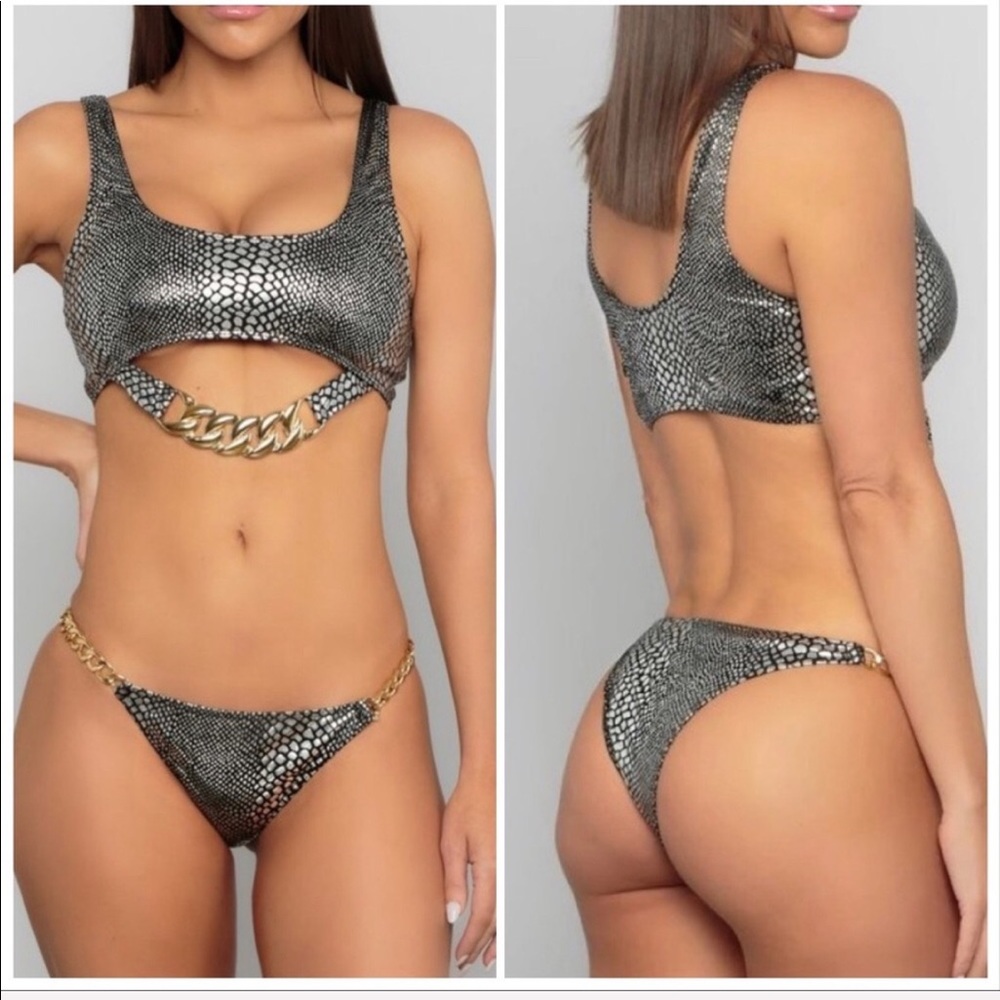 LAST 2 NEW‼️Silver Snakeskin Chain Padded - Bikini - Picture 1 of 3